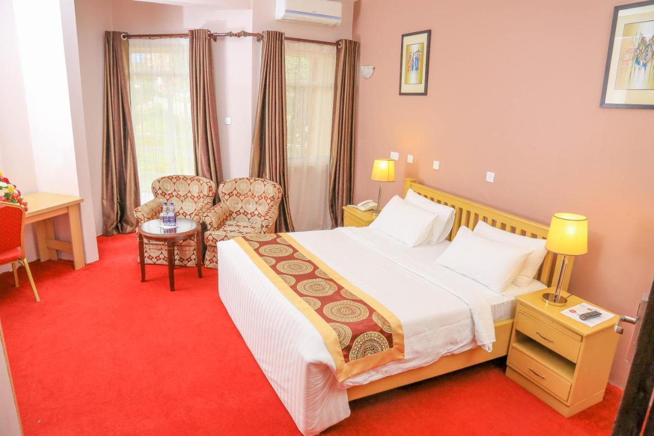 Hotel 7 Seasons عنتيبي المظهر الخارجي الصورة